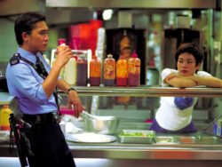 Tony Leung und Faye Wong in CHUNGKING EXPRESS