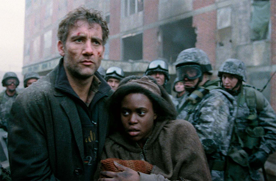 Clive Owen und Claire-Hope Ashitey in CHILDREN OF MEN © 2006 Universal Pictures